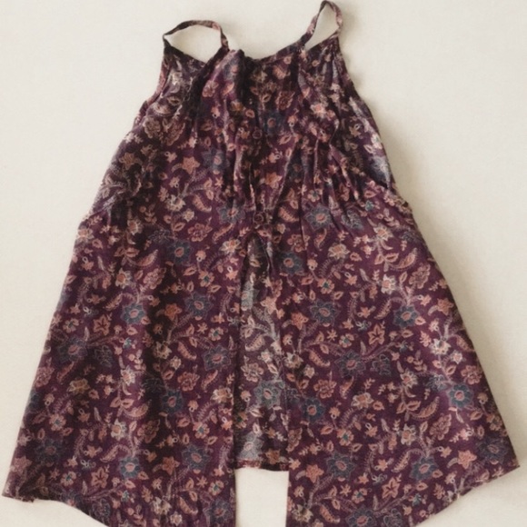 Cute purple with designs shirt - Picture 3 of 3